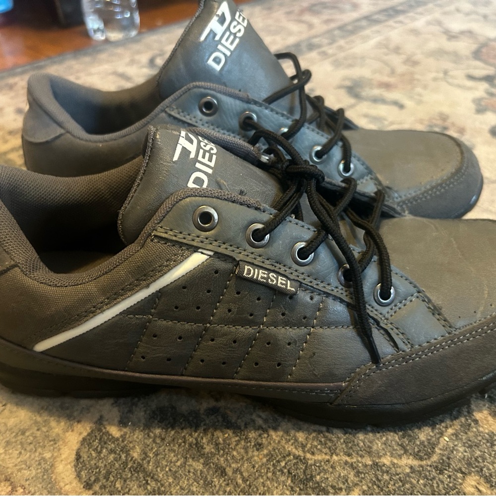Diesel Men's Charcoal Sneakers - Picture 2 of 5